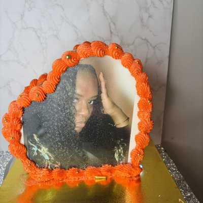 Front Facing Heart Cake
