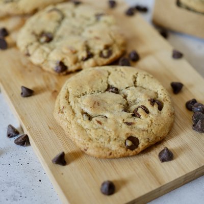 Brown Butter Sourdough Chocolate Chip Cookies - Half Dozen
