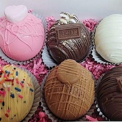 Hot cocoa bombs