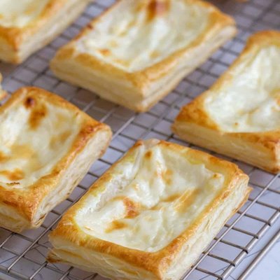 Cream Cheese Danish 