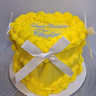 6 Inch 2 Layer Cake (Heart Or Round)
