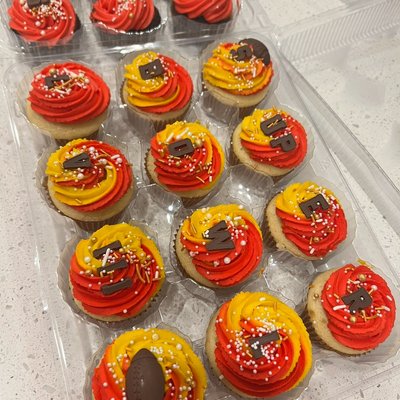 Super Bowl LIX Party Pack 