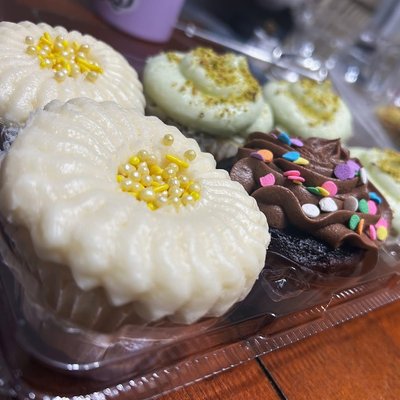 Vanilla Cupcakes