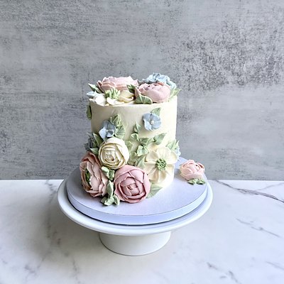 4 Inch Mini Flower or Vintage Cake
