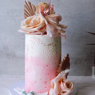 Custom Cake Services