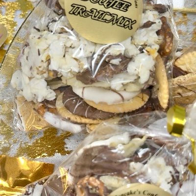 Boujee Trail Mix Party Bags