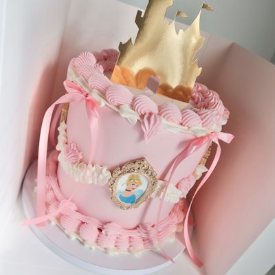 Single Tiered Cake