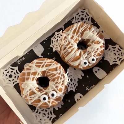 Howl-oween Doughnuts 🐾