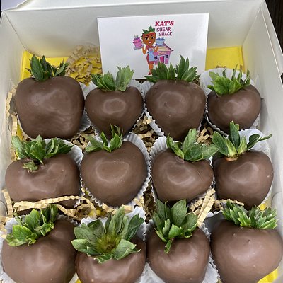 Dozen Plain Dipped Chocolate Covered Strawberries 🍓 