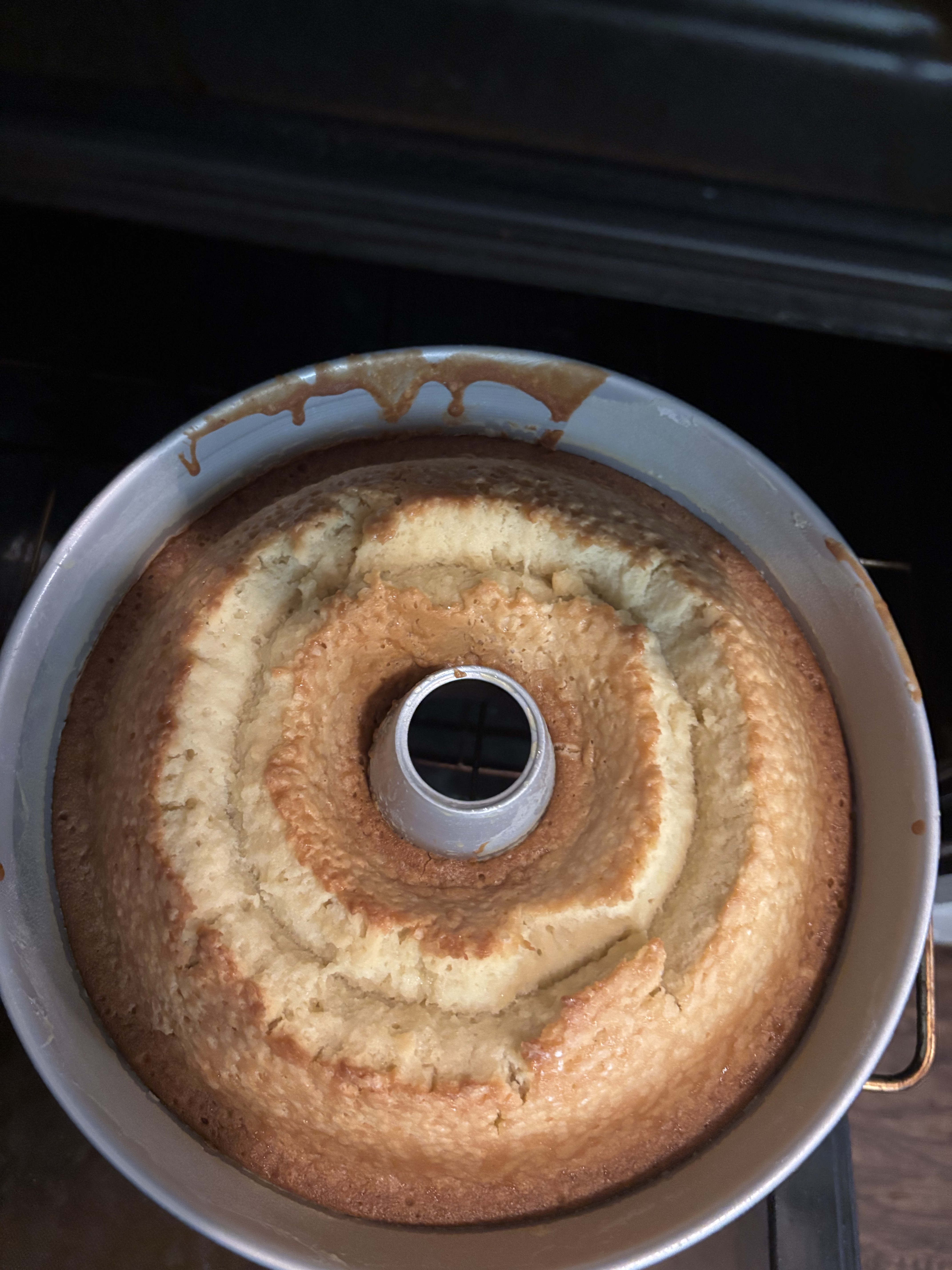 Pound Cake Whole W/Cream Cheese Or Glaze