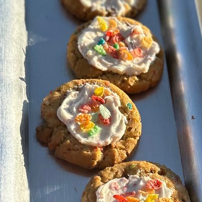 Fruity Pebbles Cookies