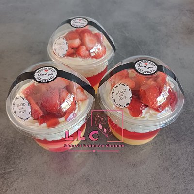 Large Trifle With Cake Or Without GF