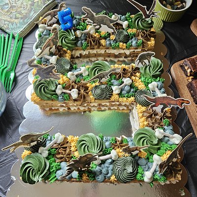 Custom Double Layer Cookie Cake 