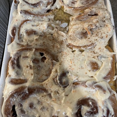 Sourdough Carrot Cake Rolls 