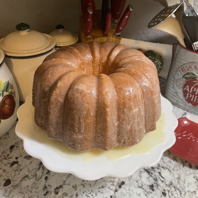 Lemon Champagne Pound Cake