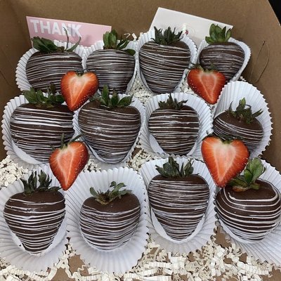 1 Dozen Chocolate Covered Strawberries 