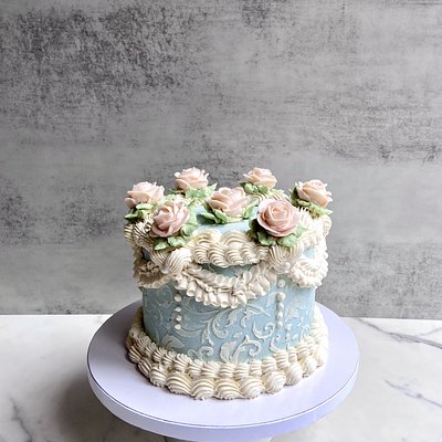 6-Inch/8-Inch Lambeth Style Vintage Cakes