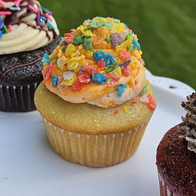Fruity Pebbles Cupcakes (6-Pack)
