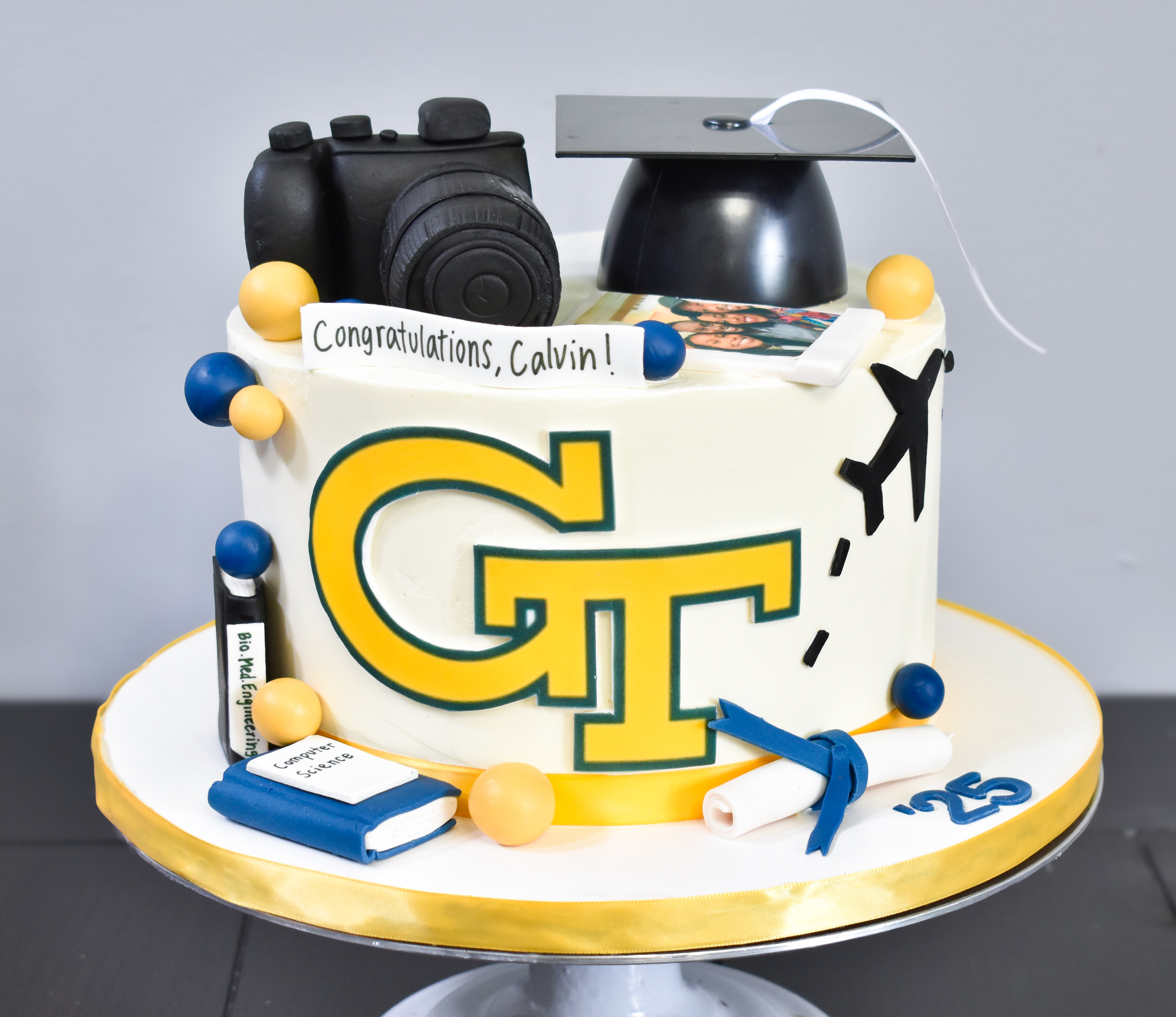 Custom Cakes