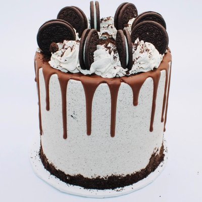 6 Inch Cookie & Creme Cake 