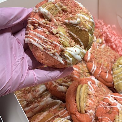 Strawberry Banana Pudding Cookie 